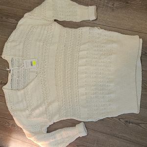 Free People sweater size Small (tiny light spot shown in pic)